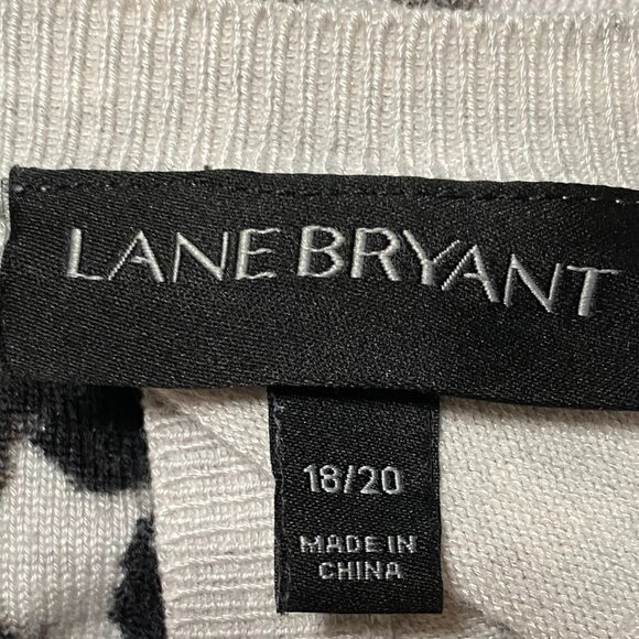 Lane Bryant long sleeve, black & white animal print sweater, size 18/20 - Picture 8 of 10
